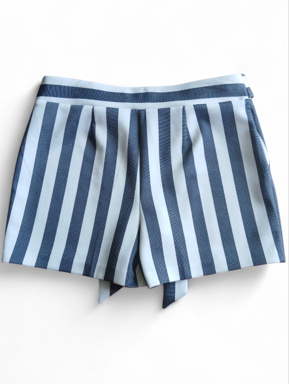NYCC Size 6 Striped Tie-Waist Women’s Shorts - Light Blue & Navy - Picture 6 of 6